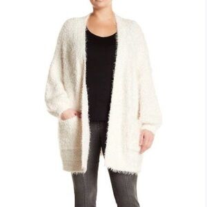 Melrose and Market Cream Chunky Cardigan Sweater